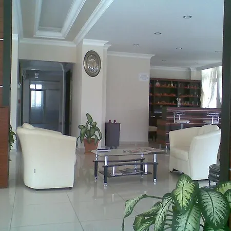 Club Adas Hotel فندق