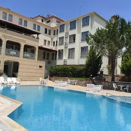 Club Adas Hotel فندق 4*